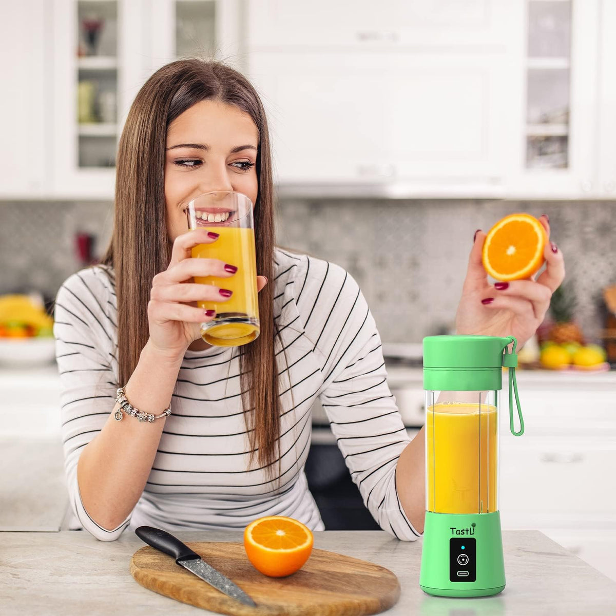 ¿Sin tiempo ni cocina? En segundos tu bebida lista con QuiclyBat™ — llévala donde quieras.